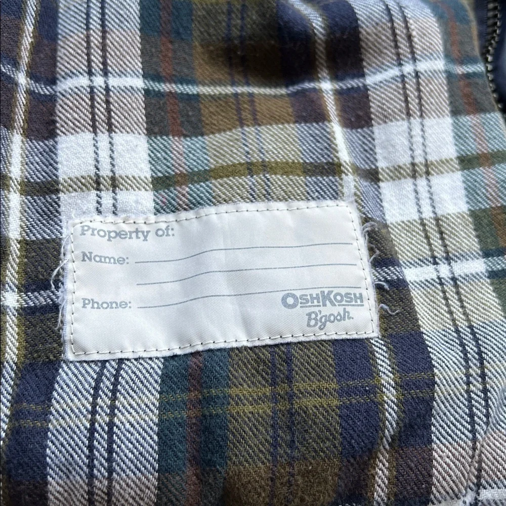 Oshkosh B’gosh navy quilted child’s winter vest 4